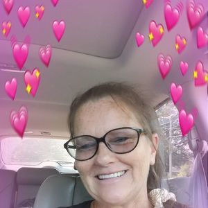 Meet your Posher, Deborah